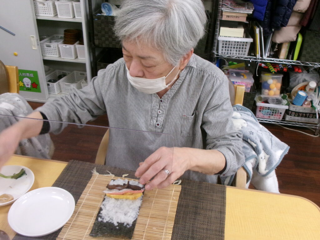 鬼は外、福は内